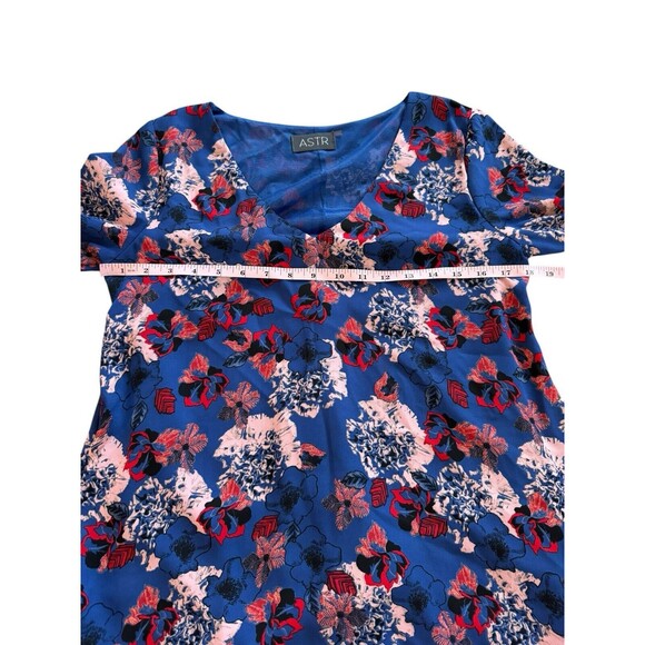 ASTR The Label Small Blue Floral Print V Neck Bell Sleeve Lace Trim Mini Dress - Picture 3 of 5